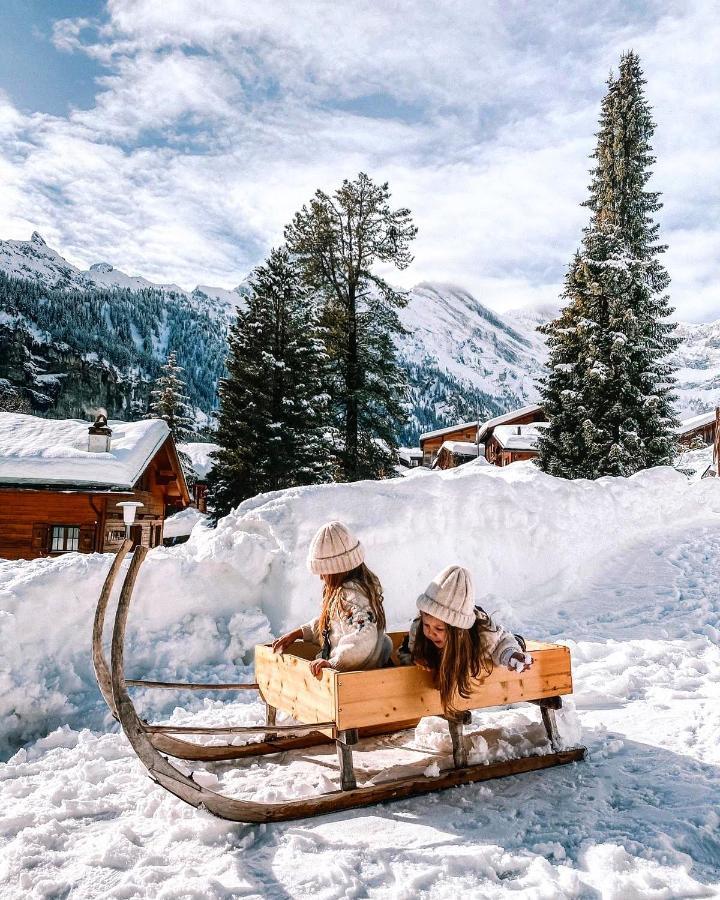 Mountain Hostel Gimmelwald Wengen Exterior foto